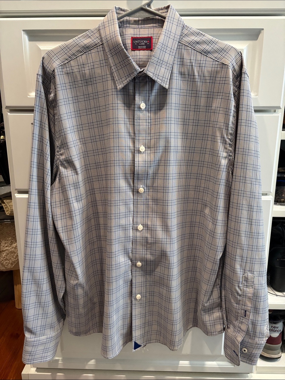 UNTUCKit Men's Light Blue and White Plaid Dress Shirt